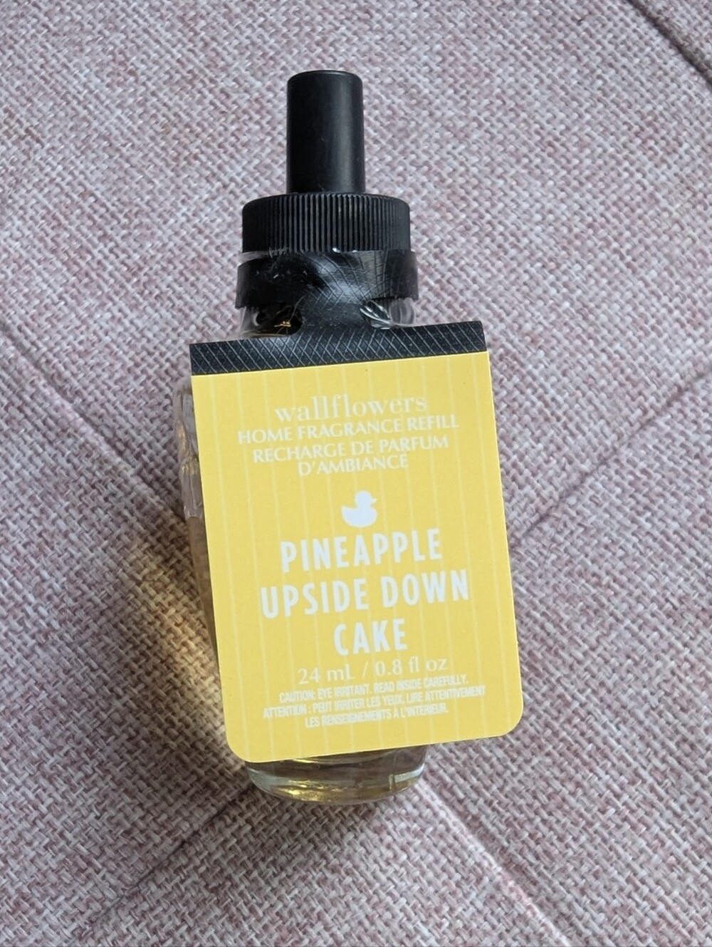 Bath & Body Works Pineapple Upside Down Cake Wallflowers Refill - Yellow